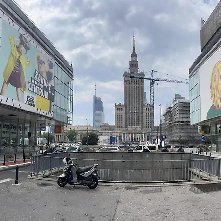 W Centrum Warszawy I شقة